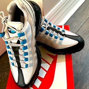 Nike Air Max 97 - mens size 9 - brand new in box - never worn